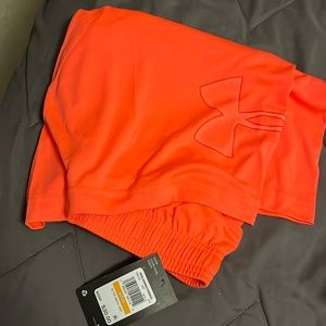 Men’s NWT Loose fit shorts